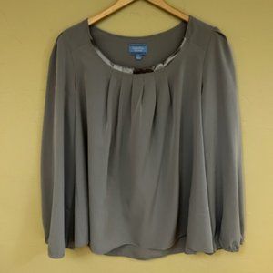 Simply Vera Wang | Smocked Chiffon Top | Turtledove (Gray) | Size M